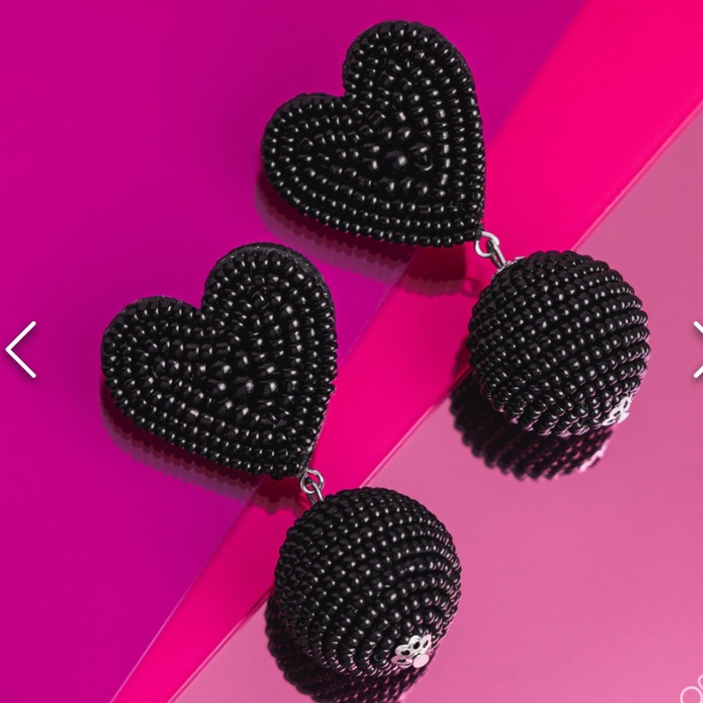 Spherical Sweathearts Black Earrings